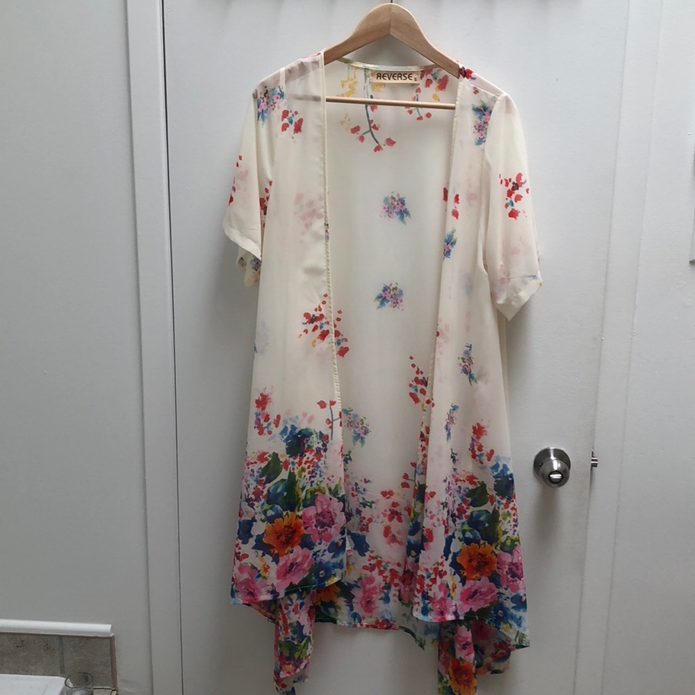 Reverse - semi-sheer robe - white with floral print - S